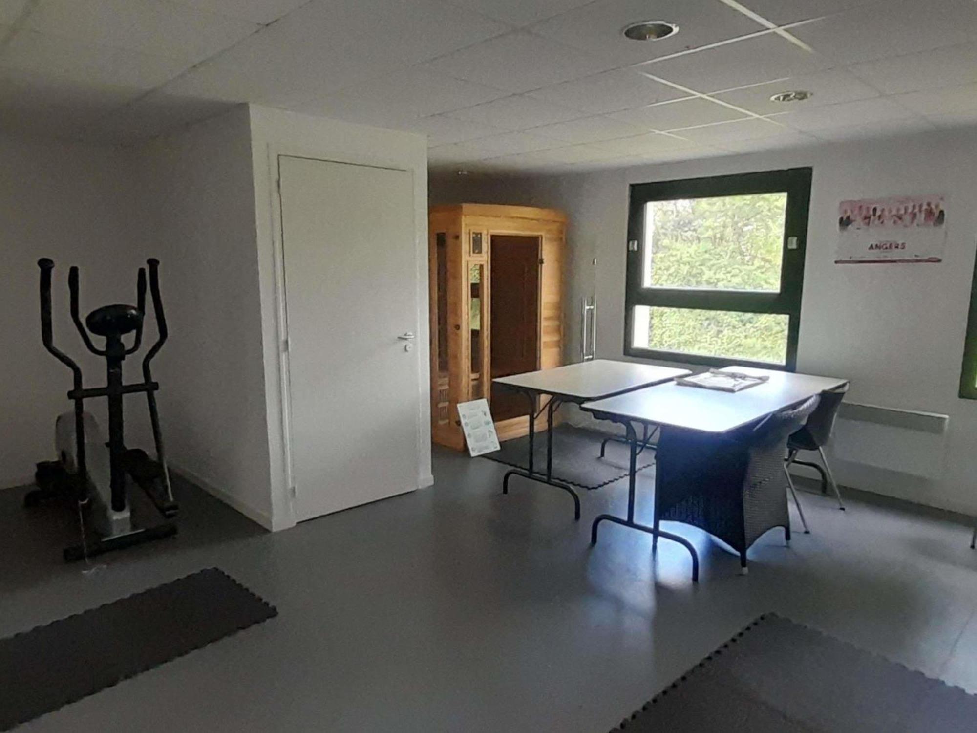 Ibis Styles Segre Hotel Buitenkant foto