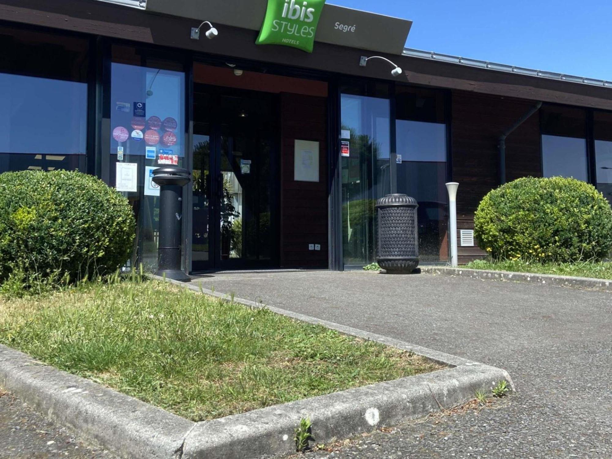 Ibis Styles Segre Hotel Buitenkant foto